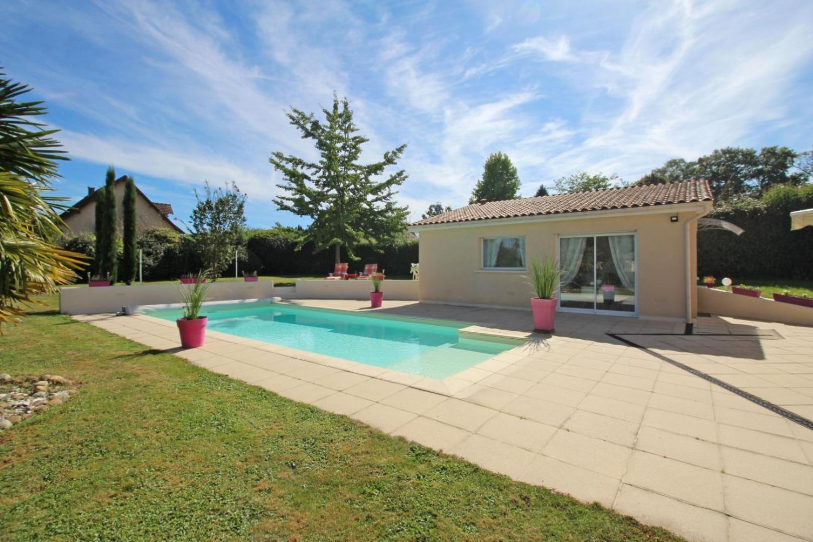 Bed and Breakfast Les Carpes A Limoges Exterior foto